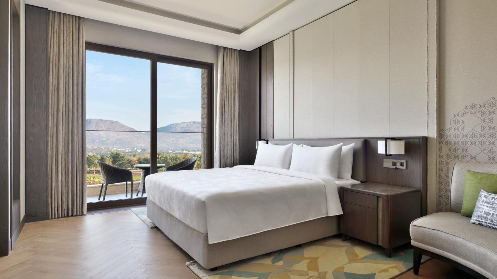 Jw Marriott Hotel Bengaluru Prestige Golfshire Resort & Spa Avati Exterior photo