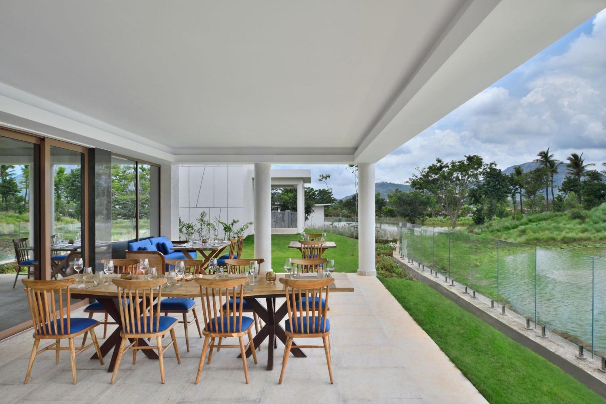 Jw Marriott Hotel Bengaluru Prestige Golfshire Resort & Spa Avati Exterior photo