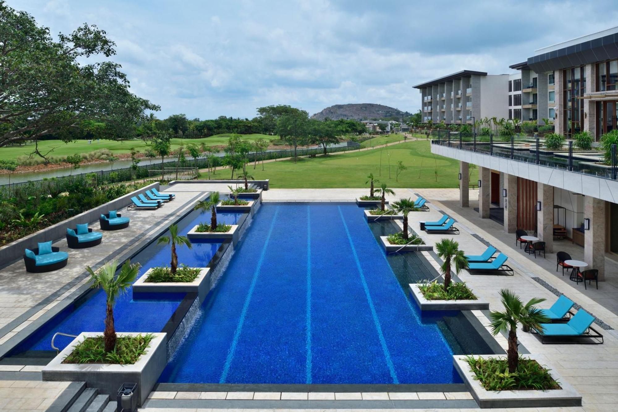 Jw Marriott Hotel Bengaluru Prestige Golfshire Resort & Spa Avati Exterior photo