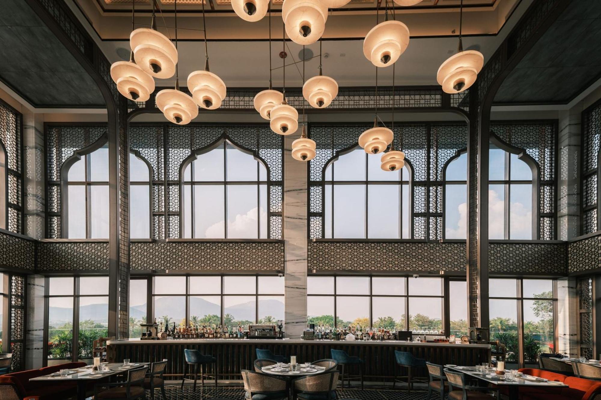 Jw Marriott Hotel Bengaluru Prestige Golfshire Resort & Spa Avati Exterior photo