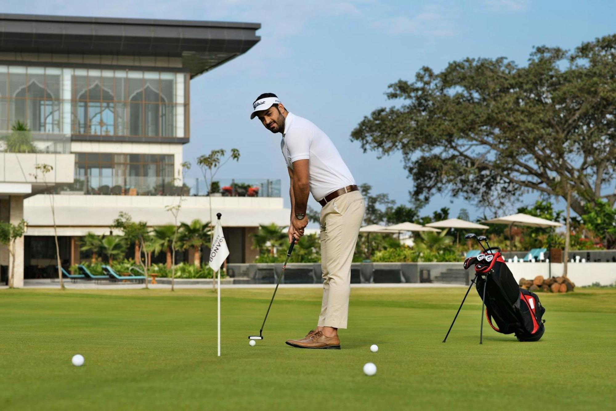 Jw Marriott Hotel Bengaluru Prestige Golfshire Resort & Spa Avati Exterior photo