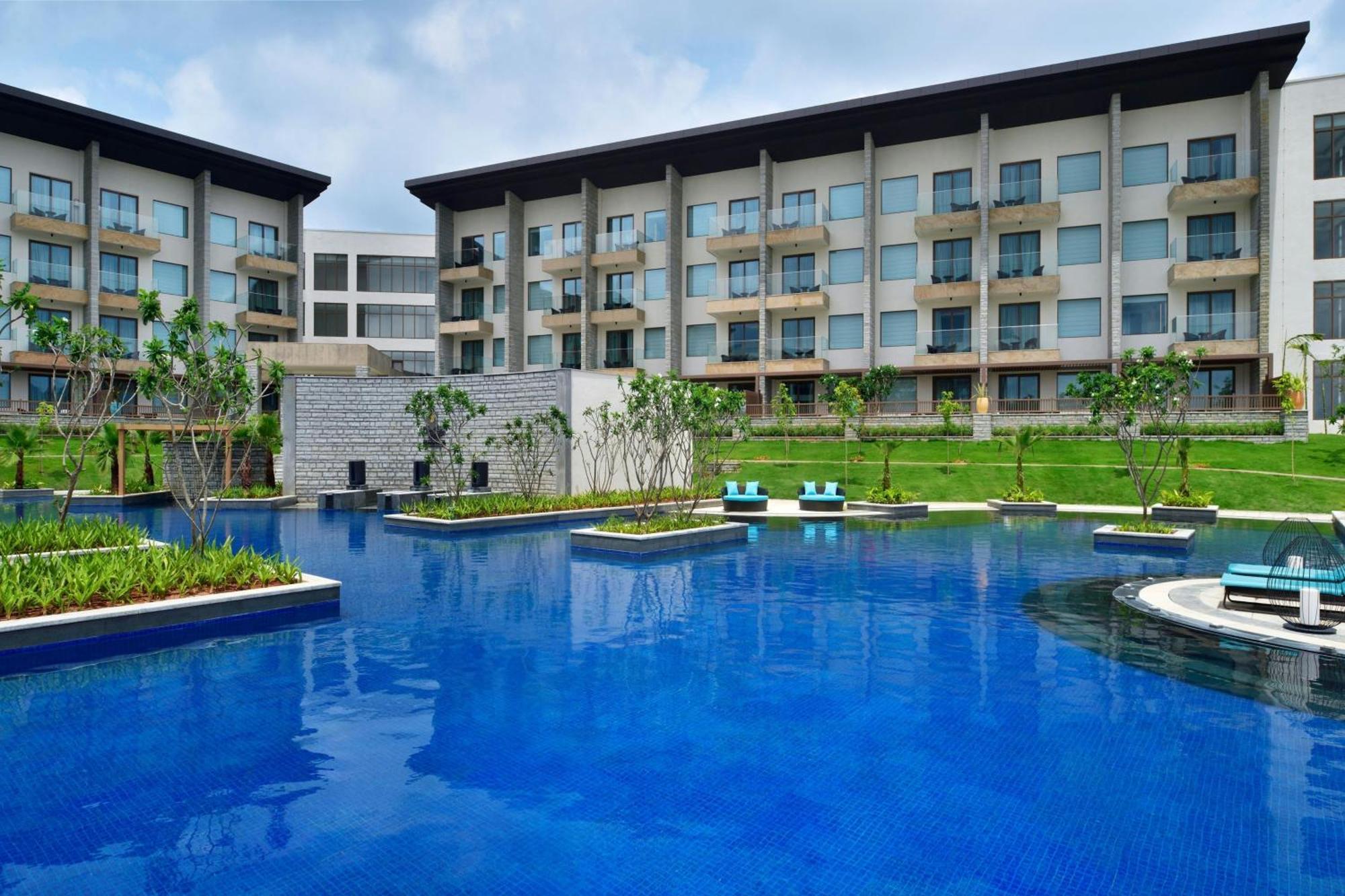 Jw Marriott Hotel Bengaluru Prestige Golfshire Resort & Spa Avati Exterior photo